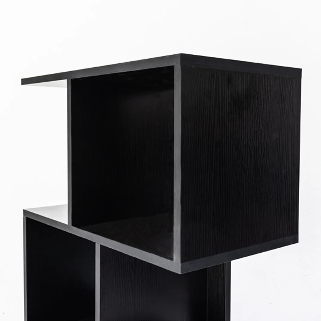 Estantería Vertical Negra de Diseño Asimétrico - Image 4