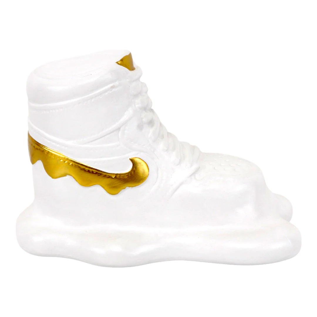 Figura Decorativa Diseño de Tenis Blanco - Image 2