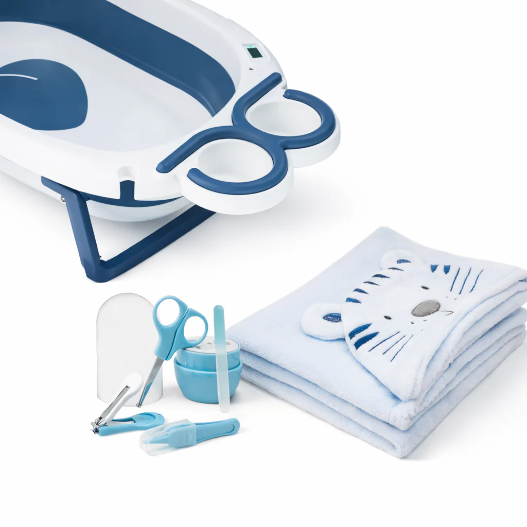 Set de Baño para Bebé con Bañera, Manta y Manicura - Image 6